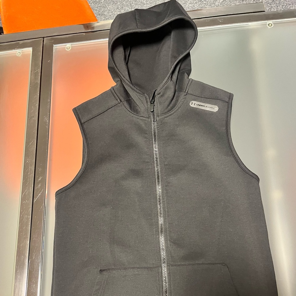 Under Armor hooded vest